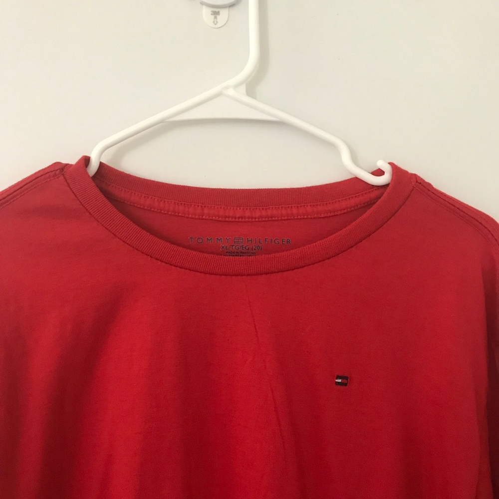 Tommy Hilfiger Built-in Tee